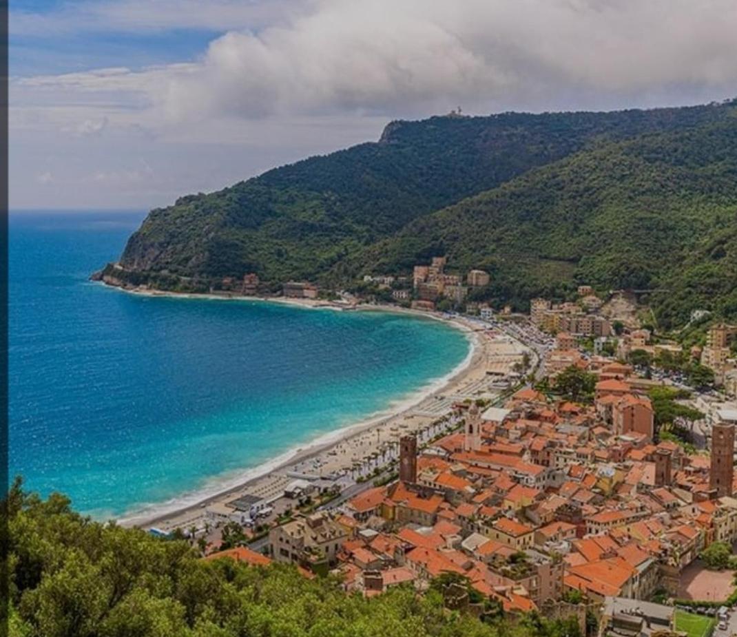Loano Centro Storico Appartamento Loft Con Parcheggioprivatogratuito Buitenkant foto